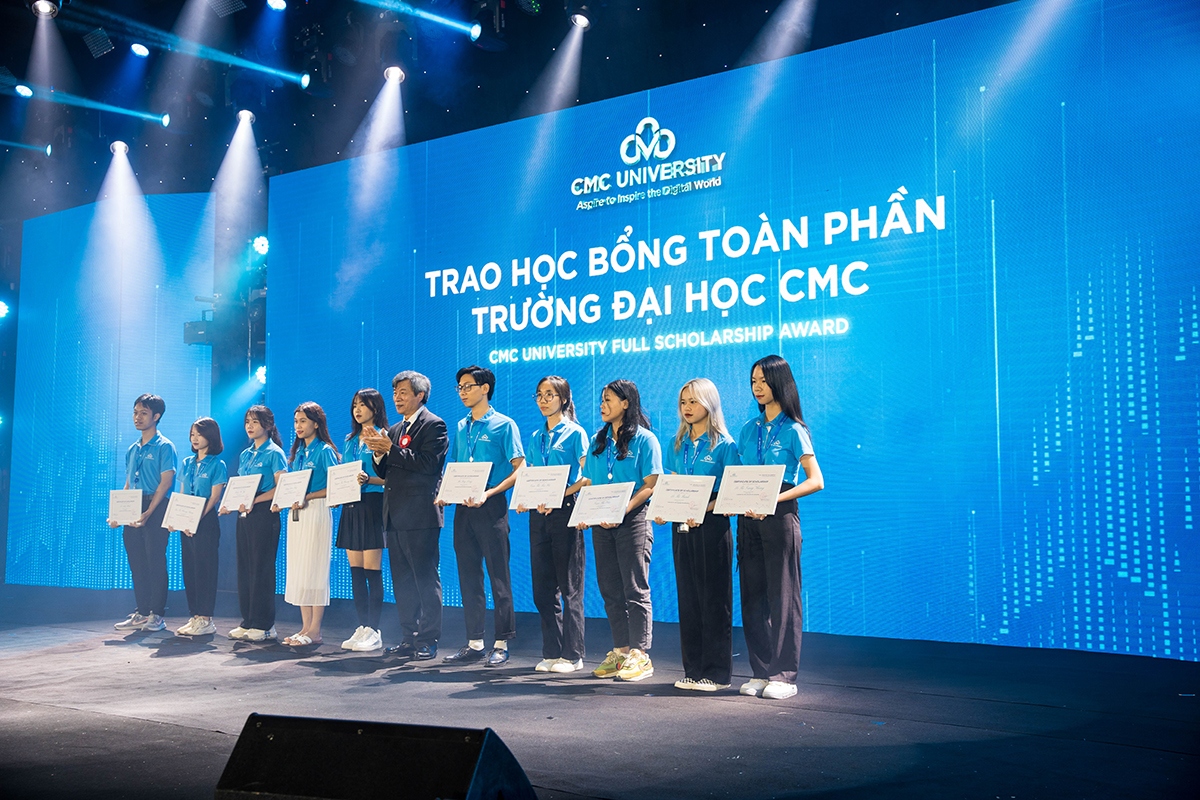 Nhận học bổng toàn phần trường Đại học CMC với chứng chỉ IETLS - Vietnam.vn Nhận học bổng toàn phần trường Đại học CMC với chứng chỉ IETLS