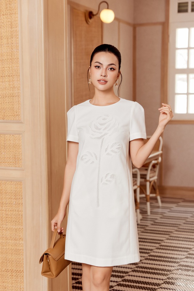 Mặc váy midi, đẹp từ công sở đến dạo phố- Ảnh 8. Mặc váy midi, đẹp từ công sở đến dạo phố- Ảnh 8.