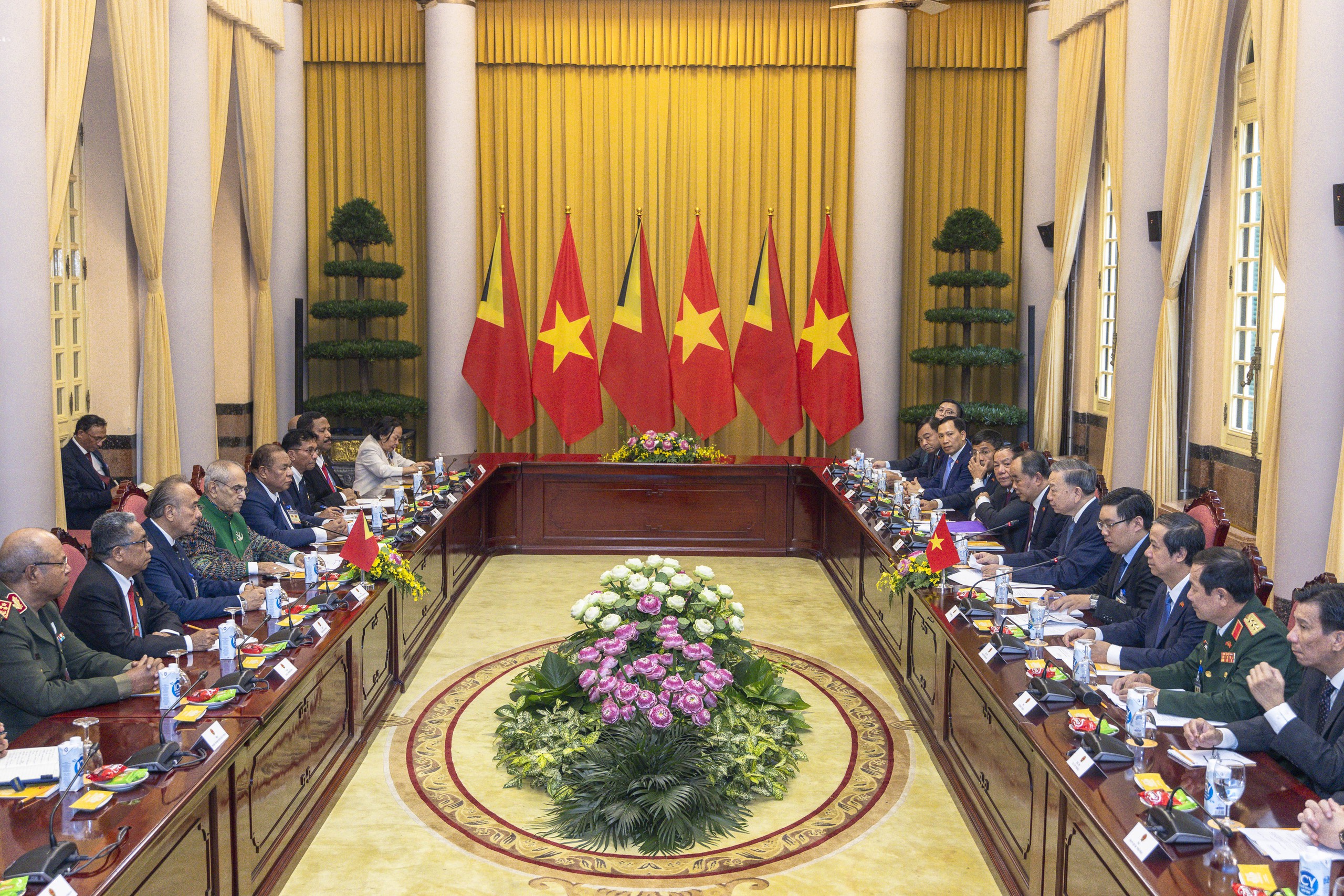 Lễ đón Tổng thống Timor-Leste thăm cấp nhà nước tới Việt Nam- Ảnh 8. Lễ đón Tổng thống Timor-Leste thăm cấp nhà nước tới Việt Nam- Ảnh 8.