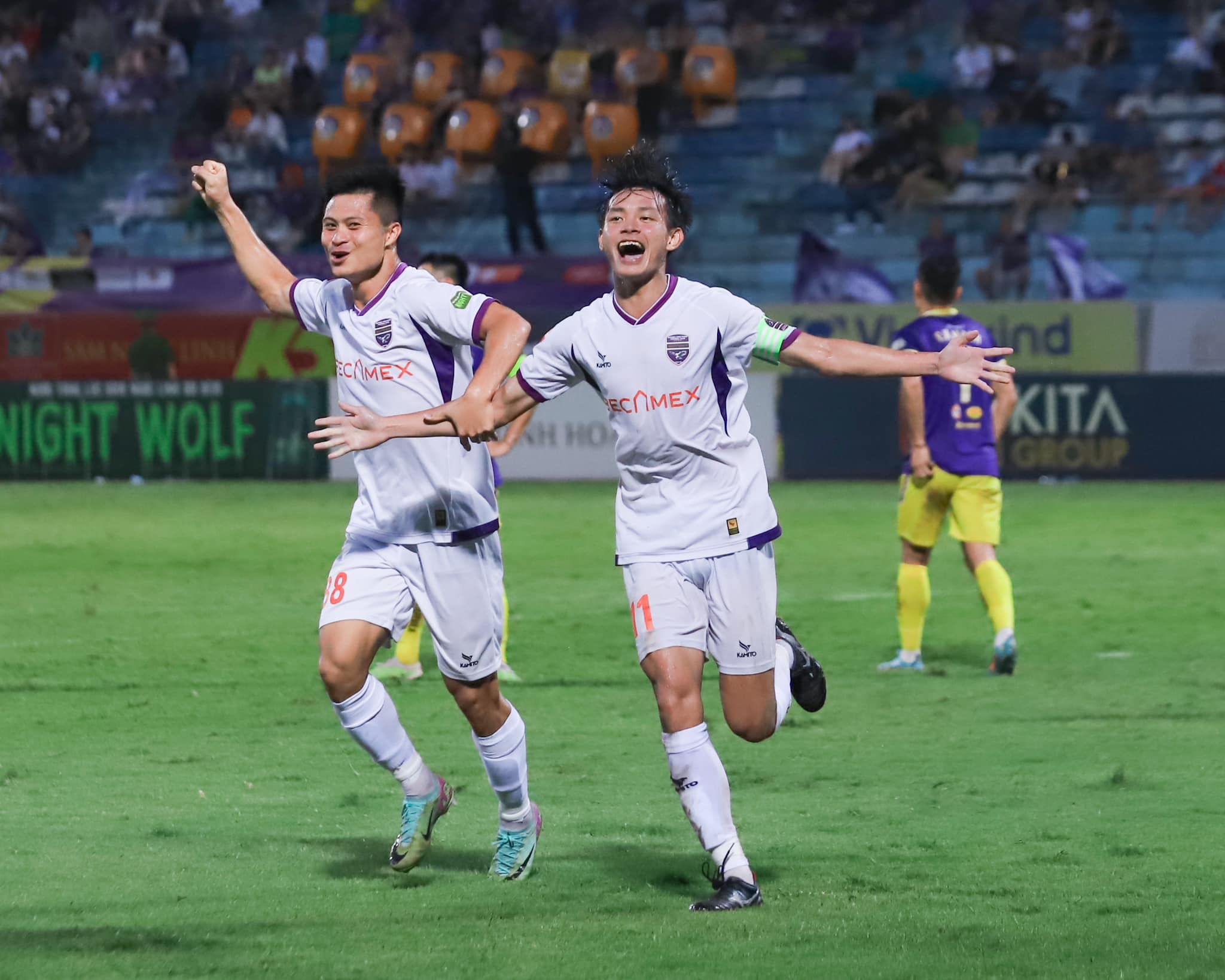 AFF Cup: Càng nhiều CLB muốn vô địch V-League, đội tuyển Việt Nam càng ‘sướng’- Ảnh 2. AFF Cup: Càng nhiều CLB muốn vô địch V-League, đội tuyển Việt Nam càng ‘sướng’- Ảnh 2.