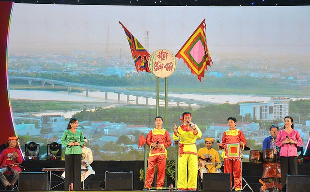 Hội thi diễn xướng dân gian văn hóa các dân tộc khích lệ công tác bảo tồn, phát huy các giá trị văn hóa truyền thống - Ảnh 3. Hội thi diễn xướng dân gian văn hóa các dân tộc khích lệ công tác bảo tồn, phát huy các giá trị văn hóa truyền thống - Ảnh 3.