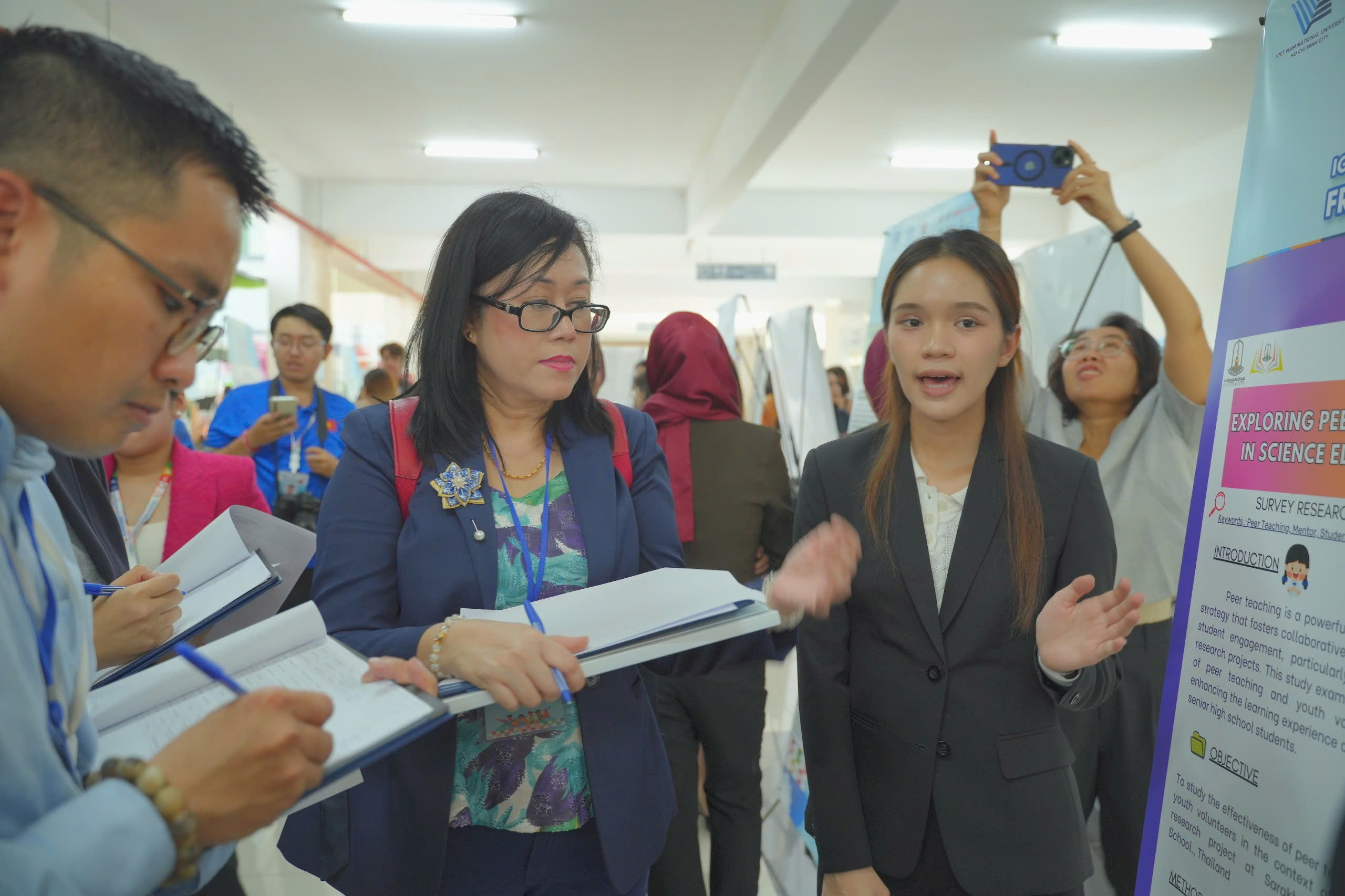 Sinh viên quốc tế thực hiện chuyển đổi số các hoạt động tình nguyện- Ảnh 2. Sinh viên quốc tế thực hiện chuyển đổi số các hoạt động tình nguyện- Ảnh 2.