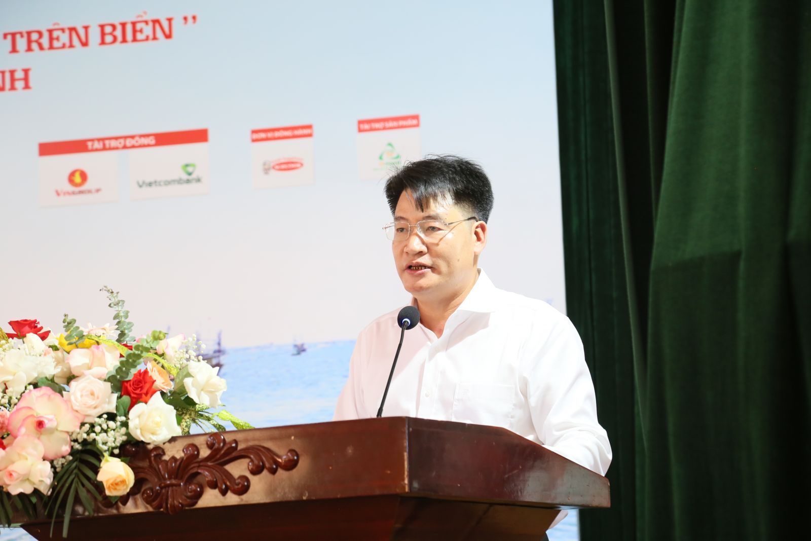 Ngư dân Thái Bình được tặng quà từ Chương trình Ngư dân Thái Bình được tặng quà từ Chương trình