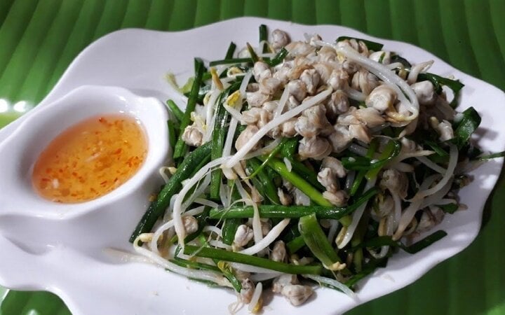 Mâm cơm ngày hè đặc trưng xứ Nghệ ngon khó cưỡng - Ảnh 5. Mâm cơm ngày hè đặc trưng xứ Nghệ ngon khó cưỡng - Ảnh 5.