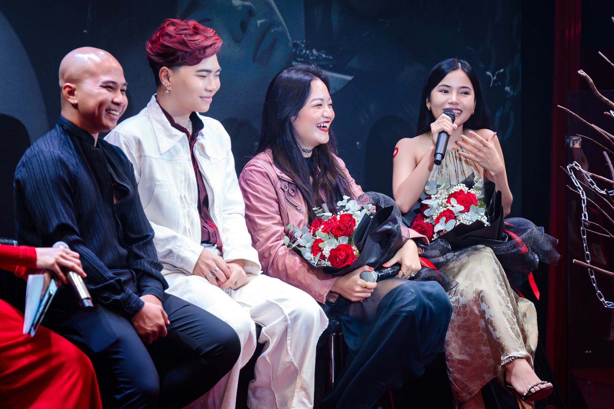 Thiếu gia tập đoàn nghìn tỉ lao vào showbiz - Ảnh 4. Thiếu gia tập đoàn nghìn tỉ lao vào showbiz - Ảnh 4.