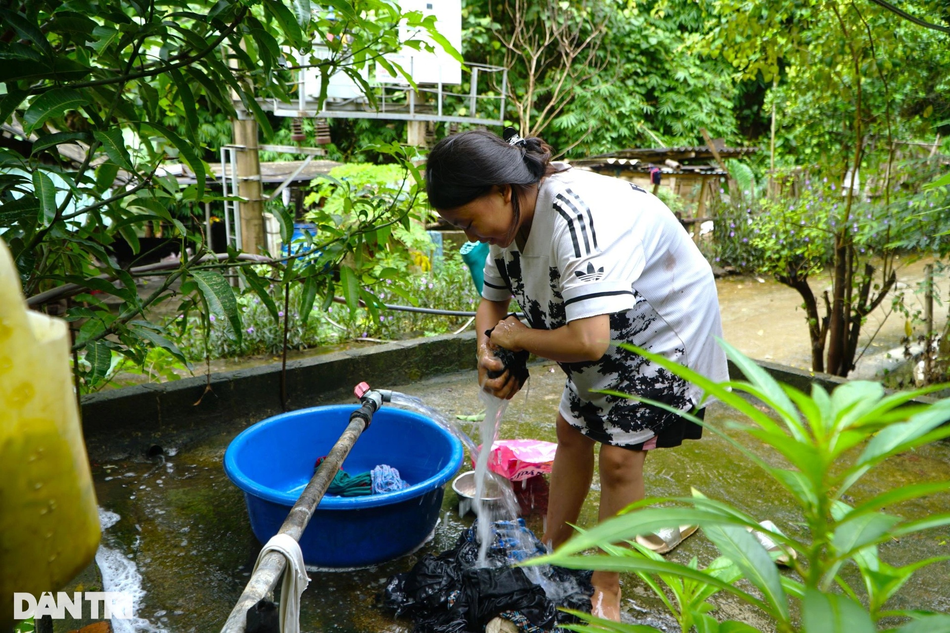Kỳ nghỉ hè không như mơ của những đứa trẻ vùng cao - 6 Kỳ nghỉ hè không như mơ của những đứa trẻ vùng cao - 6