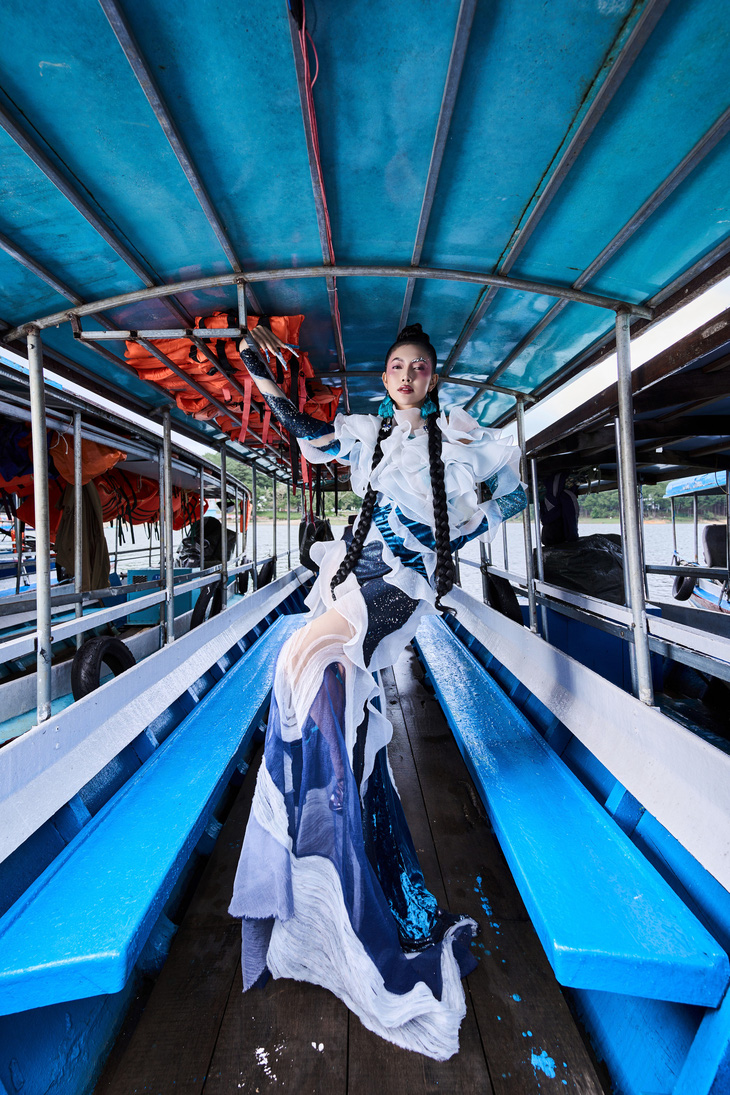 Suối Tía, hồ Tuyền Lâm, đồi chè Cầu Đất qua dự án 'Đường chữ S trong tôi'- Ảnh 11. Suối Tía, hồ Tuyền Lâm, đồi chè Cầu Đất qua dự án 'Đường chữ S trong tôi'- Ảnh 11.
