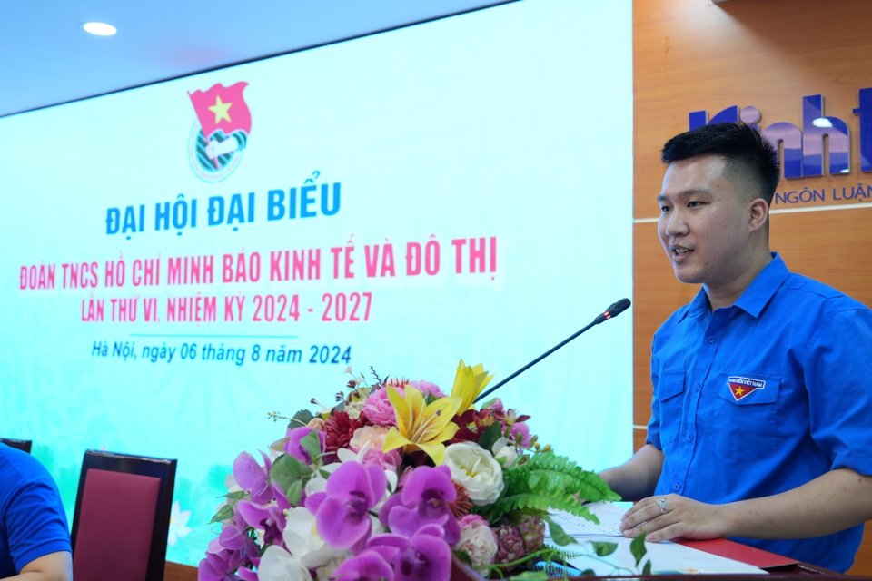 Phó Bí thư Đoàn khối các cơ quan TP Hà Nội Trịnh Anh Tú phát biểu tại Đại hội. 
