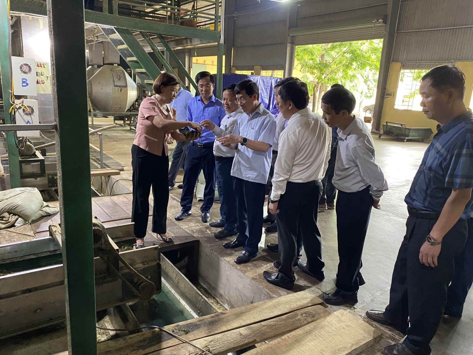 Phó Trưởng ban điều hành Ban Kinh tế Trung ương: Các Nghị quyết của Đảng mở ra không gian cho những làng quê đáng sống- Ảnh 2. Phó Trưởng ban điều hành Ban Kinh tế Trung ương: Mở ra không gian cho những làng quê đáng sống - Ảnh 2.