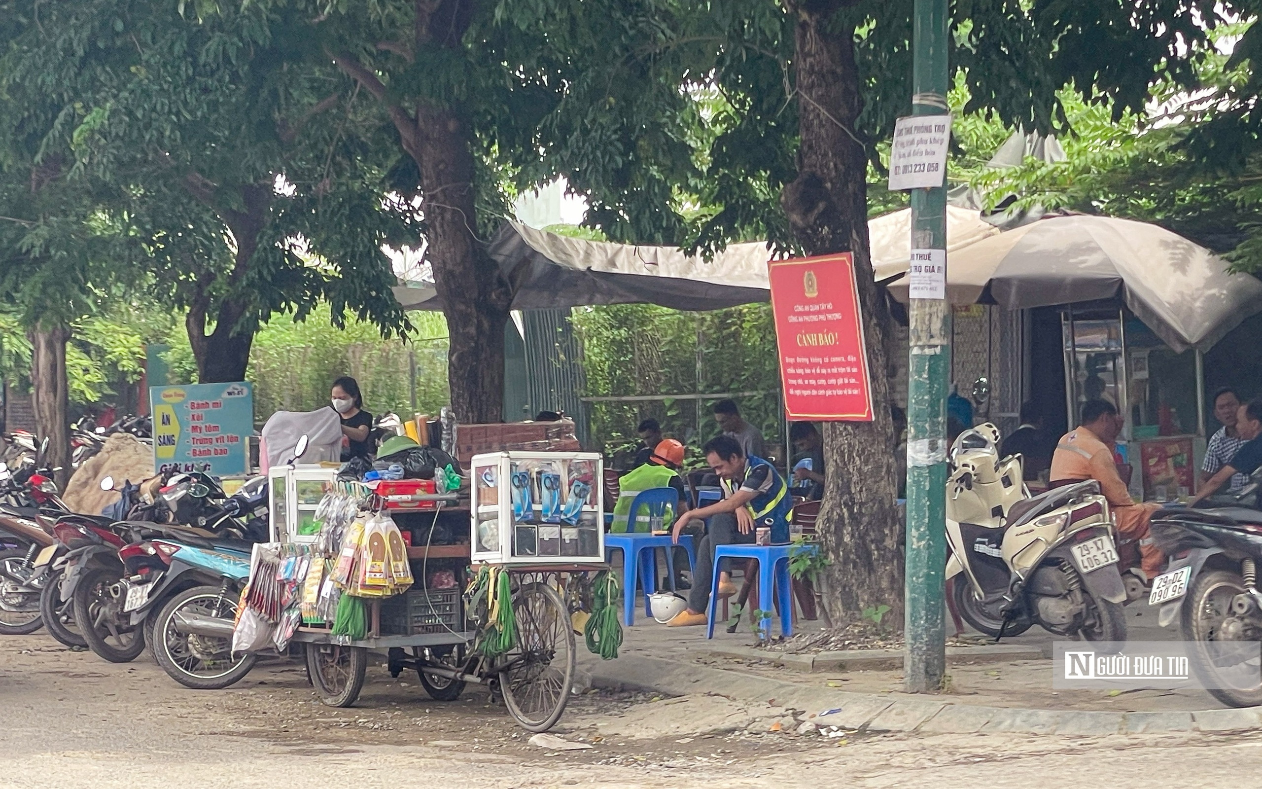 Hà Nội: Cận cảnh loạt vi phạm TTXD tại phường Phú Thượng- Ảnh 7. Hà Nội: Cận cảnh loạt vi phạm TTXD tại phường Phú Thượng- Ảnh 7.