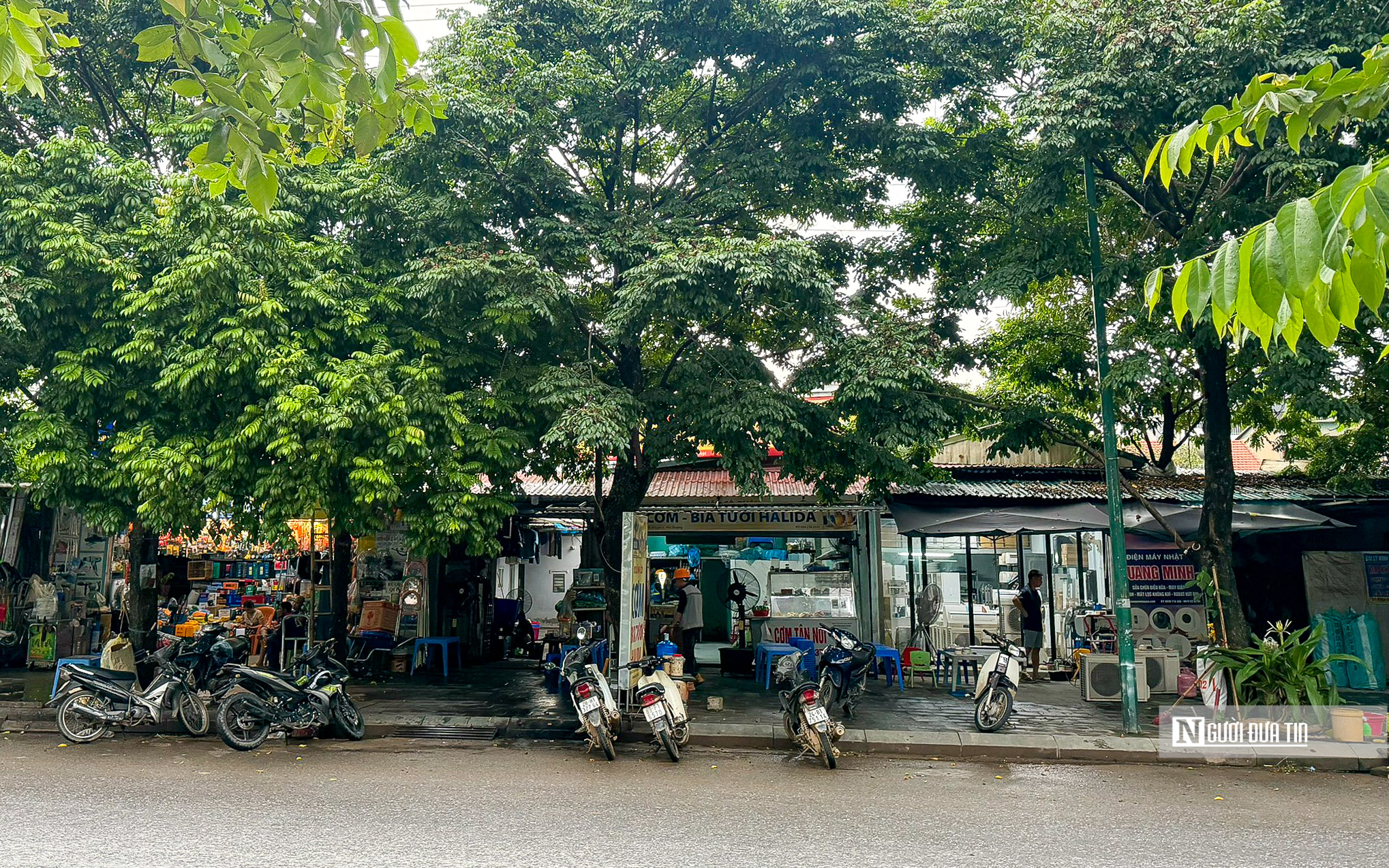 Hà Nội: Cận cảnh loạt vi phạm TTXD tại phường Phú Thượng- Ảnh 9. Hà Nội: Cận cảnh loạt vi phạm TTXD tại phường Phú Thượng- Ảnh 9.