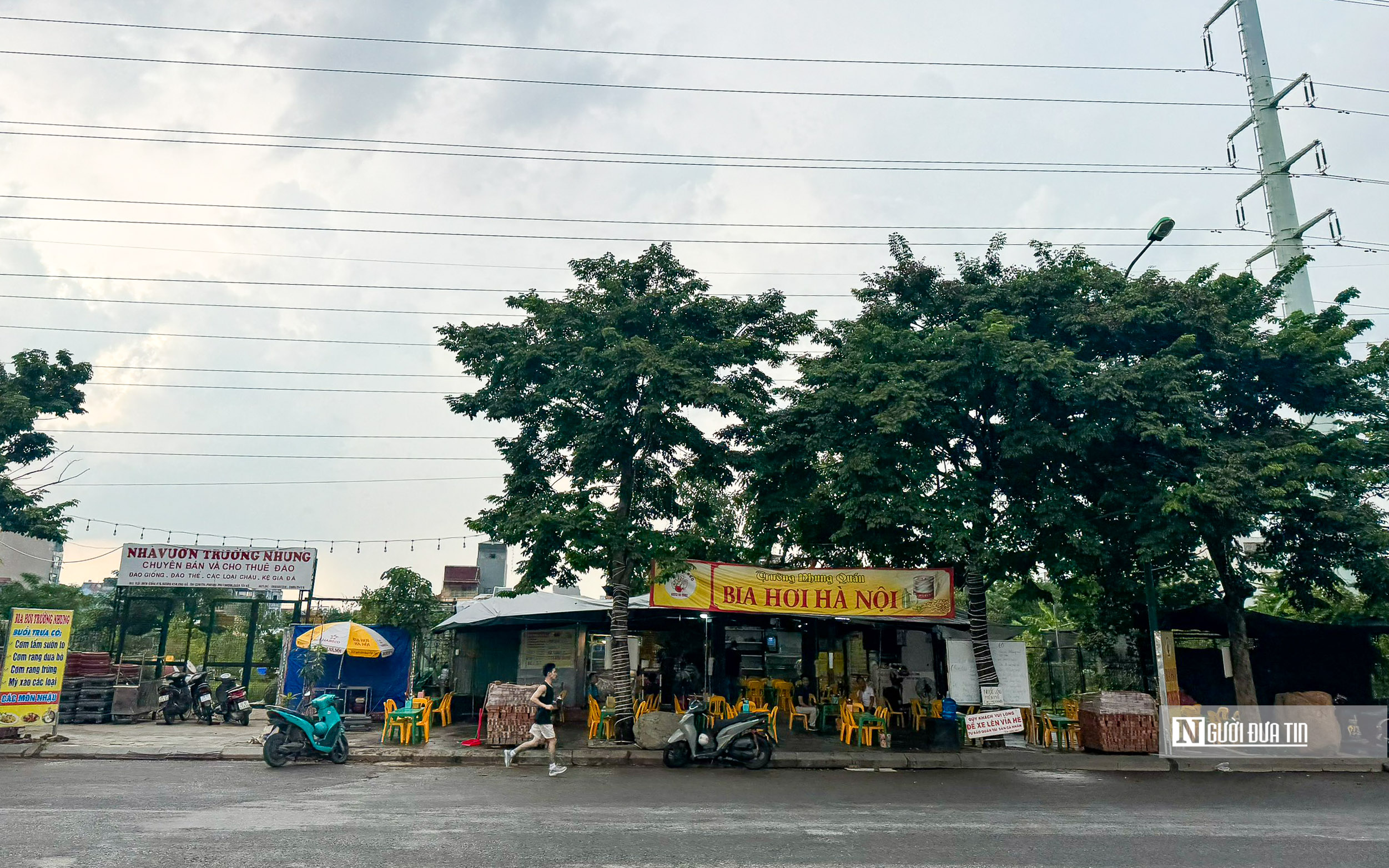 Hà Nội: Cận cảnh loạt vi phạm TTXD tại phường Phú Thượng- Ảnh 11. Hà Nội: Cận cảnh loạt vi phạm TTXD tại phường Phú Thượng- Ảnh 11.