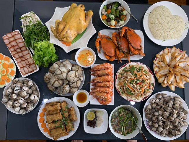 Sắp rằm tháng 7, tổng hợp những mâm cơm cúng hiện đại của các chị em ai cũng phải thốt lên khen ngợi!- Ảnh 9. Sắp rằm tháng 7, tổng hợp những mâm cơm cúng hiện đại của các chị em ai cũng phải thốt lên khen ngợi!- Ảnh 9.