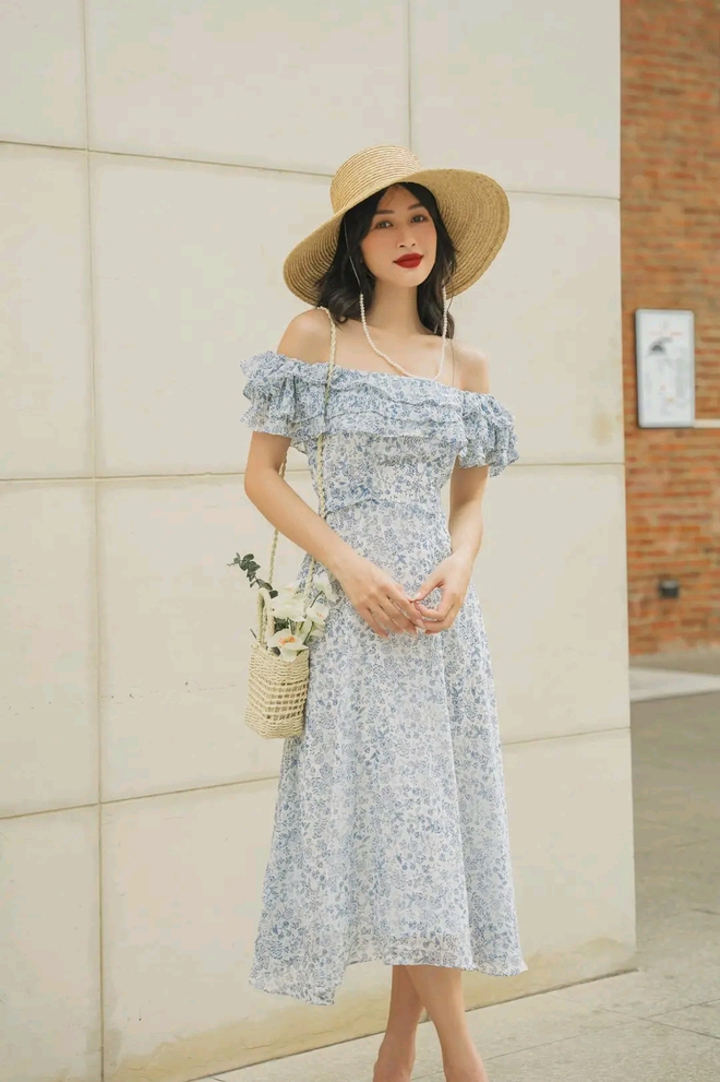 Mê mẩn ngày thu với những chiếc váy hoa ngọt ngào, nữ tính- Ảnh 8. Mê mẩn ngày thu với những chiếc váy hoa ngọt ngào, nữ tính- Ảnh 8.