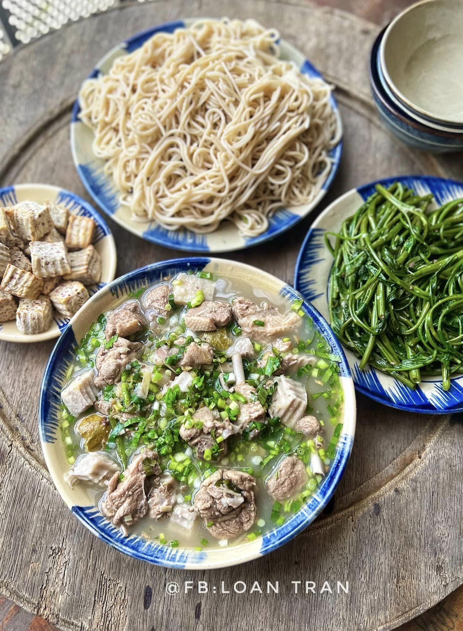 Gợi ý những mâm cơm gia đình miền Bắc ngon, đẹp mắt khiến ai ăn một lần là 'nhớ suốt đời'- Ảnh 9. Gợi ý những mâm cơm gia đình miền Bắc ngon, đẹp mắt khiến ai ăn một lần là 'nhớ suốt đời'- Ảnh 9.
