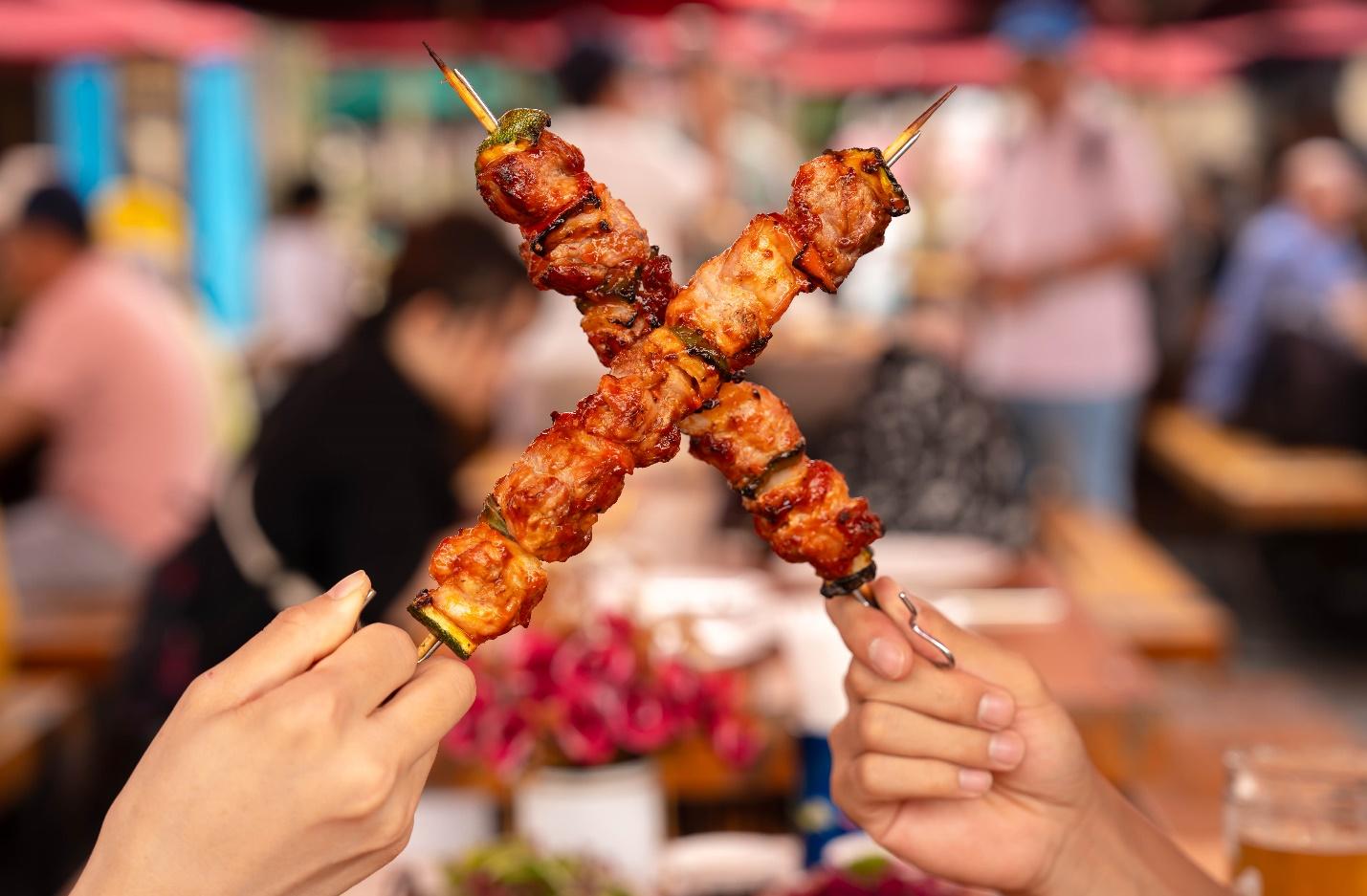 Top 5 đặc sản ngon khó cưỡng tại B’estival 2024 Sun World Ba Na Hills - Ảnh 5. Top 5 đặc sản ngon khó cưỡng tại B’estival 2024 Sun World Ba Na Hills - Ảnh 5.