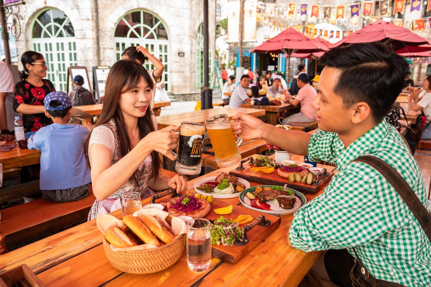 Top 5 đặc sản ngon khó cưỡng tại B’estival 2024 Sun World Ba Na Hills - Ảnh 6. Top 5 đặc sản ngon khó cưỡng tại B’estival 2024 Sun World Ba Na Hills - Ảnh 6.