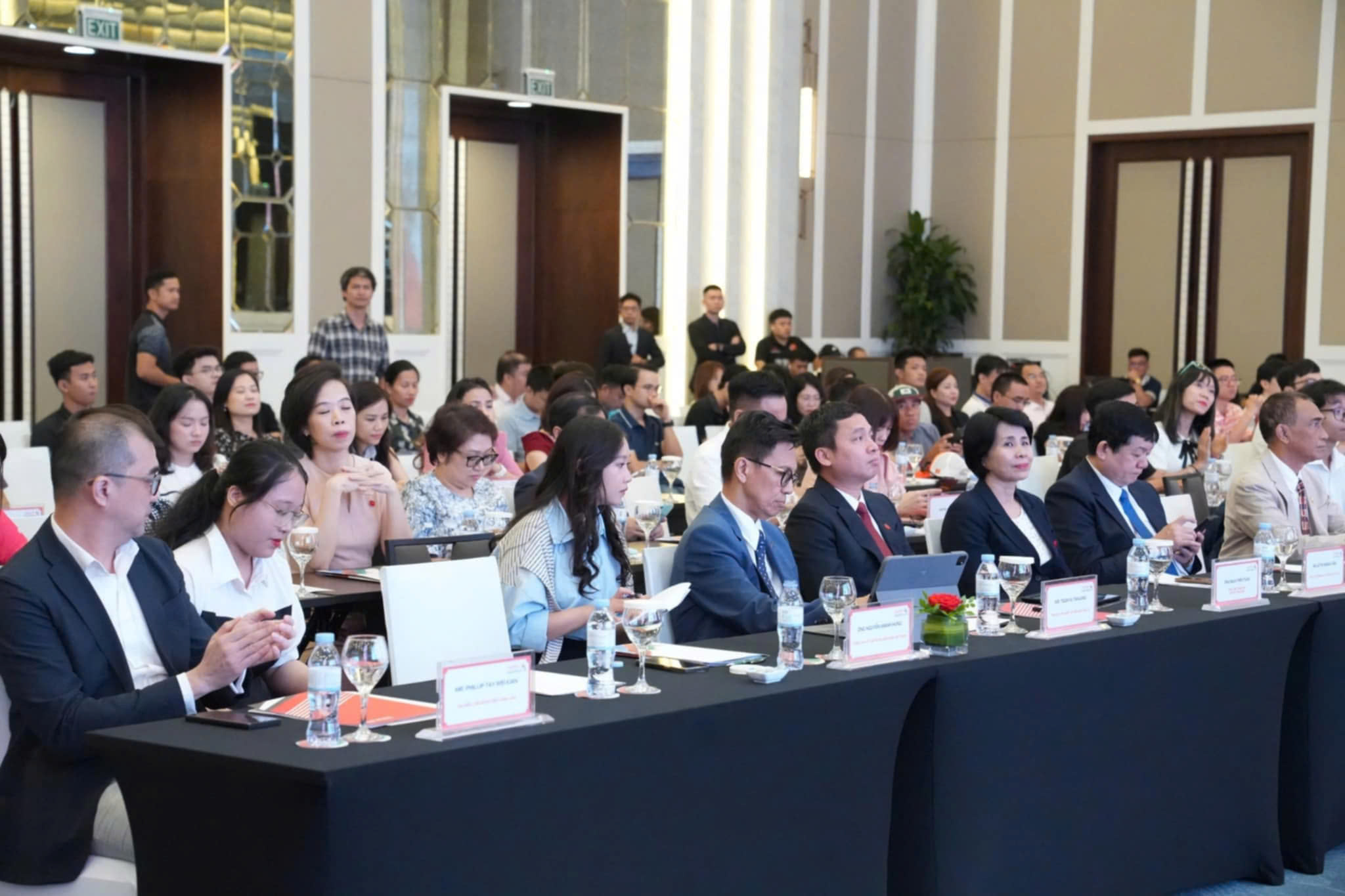 Giải Viettel marathon 2024: Tổng phần thưởng 150.000 USD, hơn 25.000 VĐV toàn thế giới tham gia- Ảnh 4. Giải Viettel marathon 2024: Tổng phần thưởng 150.000 USD, hơn 25.000 VĐV toàn thế giới tham gia- Ảnh 4.