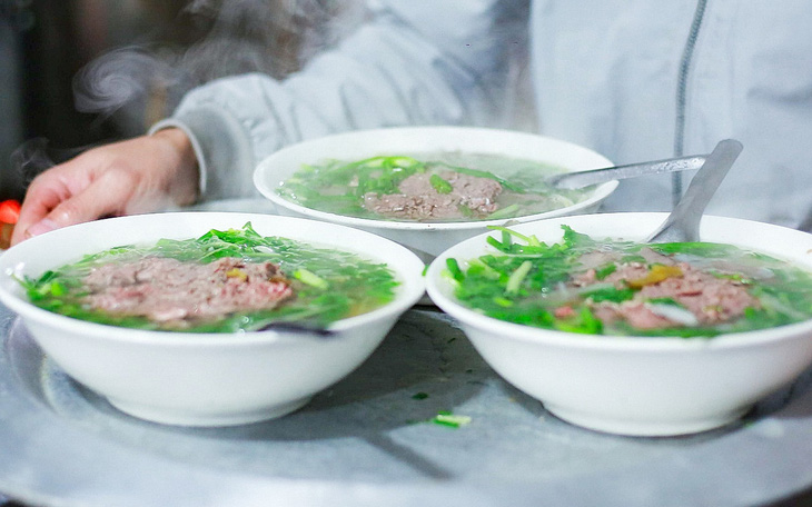 Phở và mì Quảng được ghi danh di sản, bún bò Huế và bao món ngon khác thì sao?- Ảnh 7. Người Việt tự hào về phở