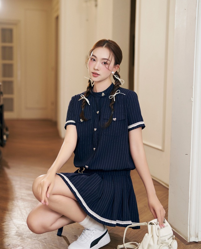 Phong cách preppy giúp nàng xinh đẹp từ lúc đi chơi đến khi đi làm- Ảnh 2. Phong cách preppy giúp nàng xinh đẹp từ lúc đi chơi đến khi đi làm- Ảnh 2.
