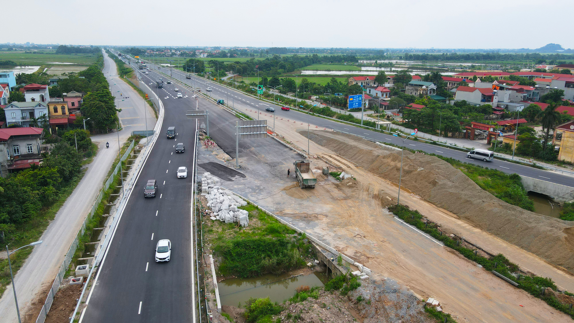 Bước chuyển quan trọng ở Dự án nút giao đa tầng 1.400 tỷ đồng ở Hà Nam- Ảnh 2. Bước chuyển quan trọng ở Dự án nút giao đa tầng 1.400 tỷ đồng ở Hà Nam- Ảnh 2.