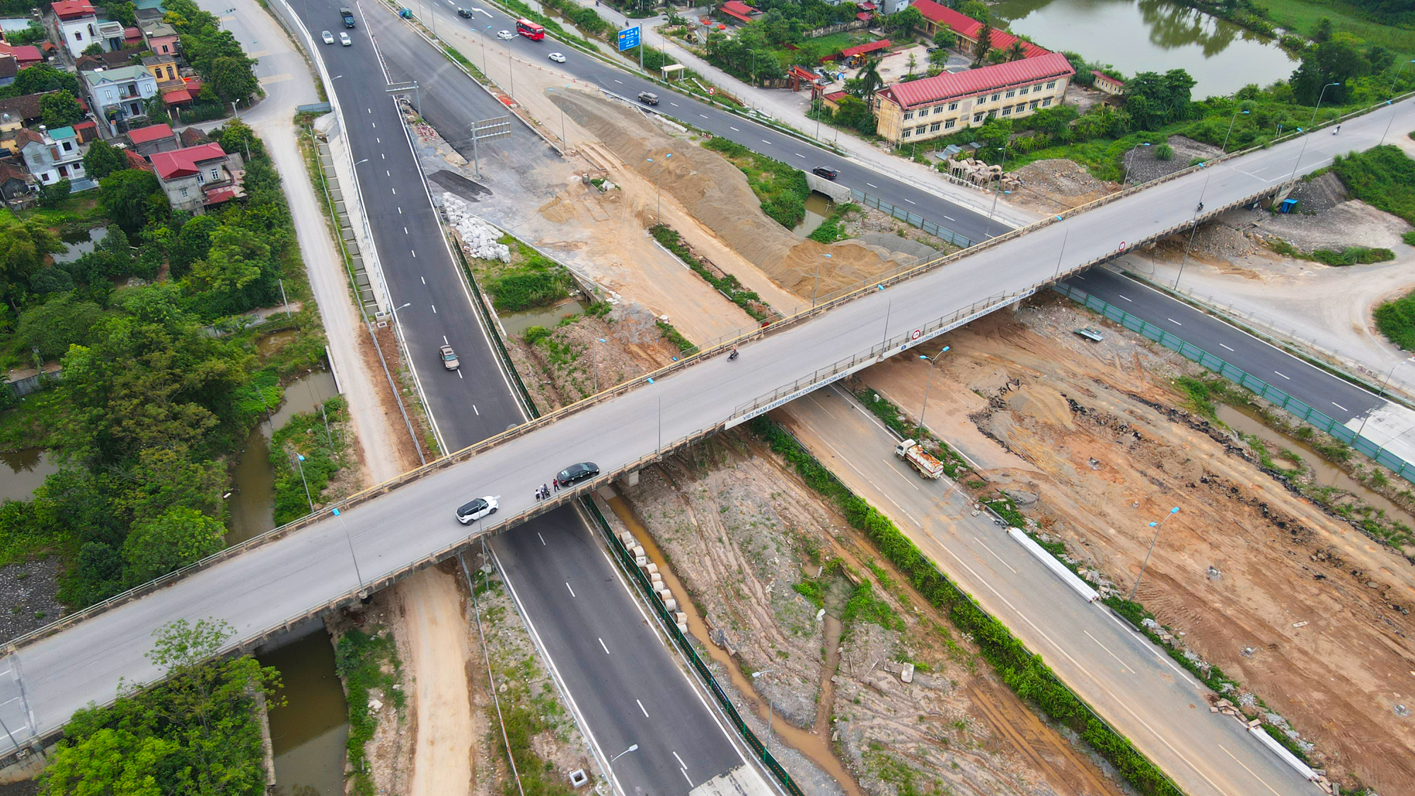 Bước chuyển quan trọng ở Dự án nút giao đa tầng 1.400 tỷ đồng ở Hà Nam- Ảnh 4. Bước chuyển quan trọng ở Dự án nút giao đa tầng 1.400 tỷ đồng ở Hà Nam- Ảnh 4.