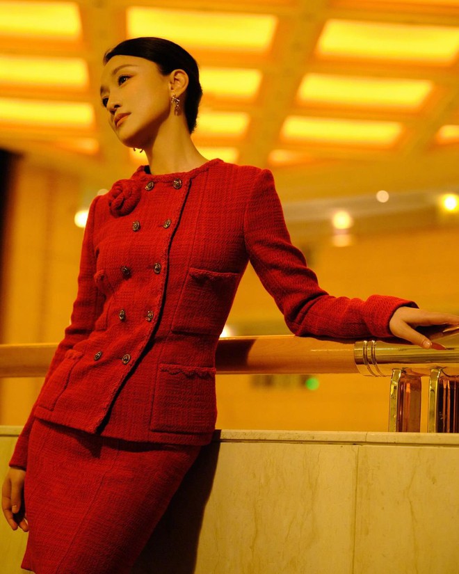 Học minh tinh Châu Tấn cách diện đồ mùa thu 'đẹp đỉnh'- Ảnh 4. Học minh tinh Châu Tấn cách diện đồ mùa thu 'đẹp đỉnh'- Ảnh 4.