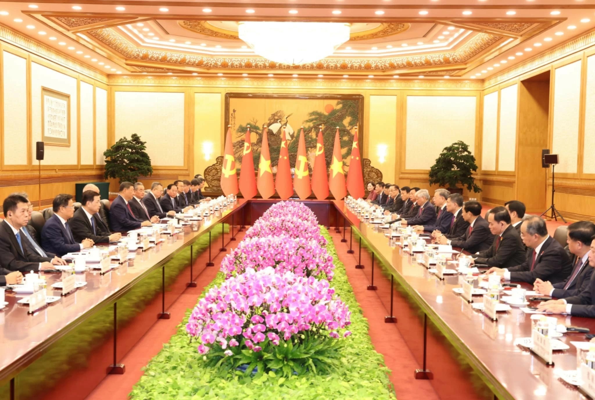 Tổng Bí thư, Chủ tịch nước Tô Lâm đề nghị Trung Quốc đầu tư hạ tầng giao thông ở Việt Nam- Ảnh 2. Tổng Bí thư, Chủ tịch nước Tô Lâm đề nghị Trung Quốc đầu tư hạ tầng giao thông ở Việt Nam- Ảnh 2.