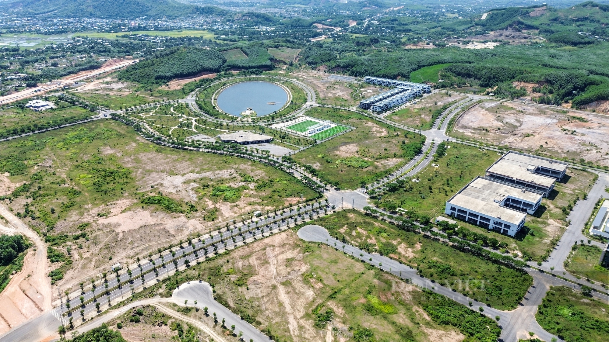 Hiện trạng đáng buồn ở thung lũng Silicon của Đà Nẵng- Ảnh 2. Hiện trạng đáng buồn ở thung lũng Silicon của Đà Nẵng- Ảnh 2.
