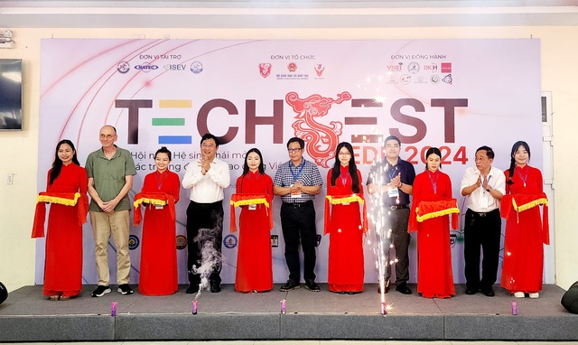 Khai mạc sự kiện Techfest Edu 2024 - Ảnh 2. Khai mạc sự kiện Techfest Edu 2024 - Ảnh 2.