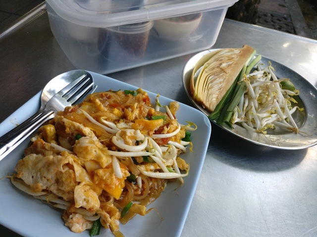 Những nhà hàng nổi tiếng với món Pad Thái tại Bangkok- Ảnh 3. Những nhà hàng nổi tiếng với món Pad Thái tại Bangkok- Ảnh 3.