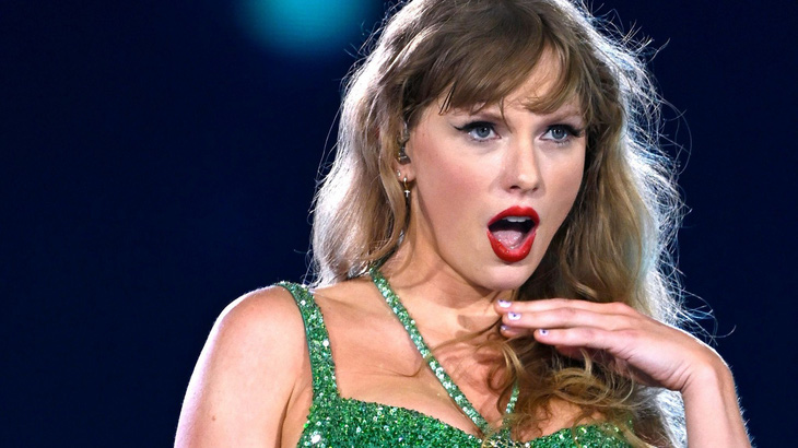 Taylor Swift khép lại chuyến lưu diễn The Eras Tour tại châu Âu- Ảnh 2. Taylor Swift khép lại chuyến lưu diễn The Eras Tour tại châu Âu - Ảnh 2.