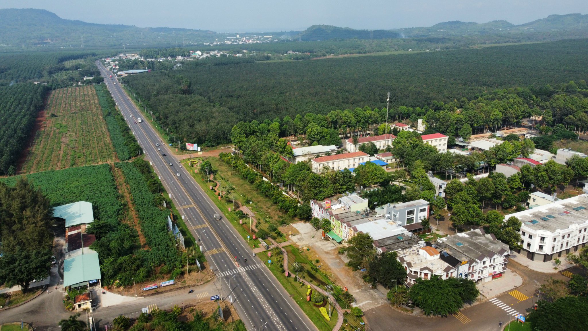 Sẵn sàng mặt bằng, vật liệu cho cao tốc Dầu Giây - Tân Phú- Ảnh 6. Sẵn sàng mặt bằng, vật liệu cho cao tốc Dầu Giây - Tân Phú- Ảnh 6.