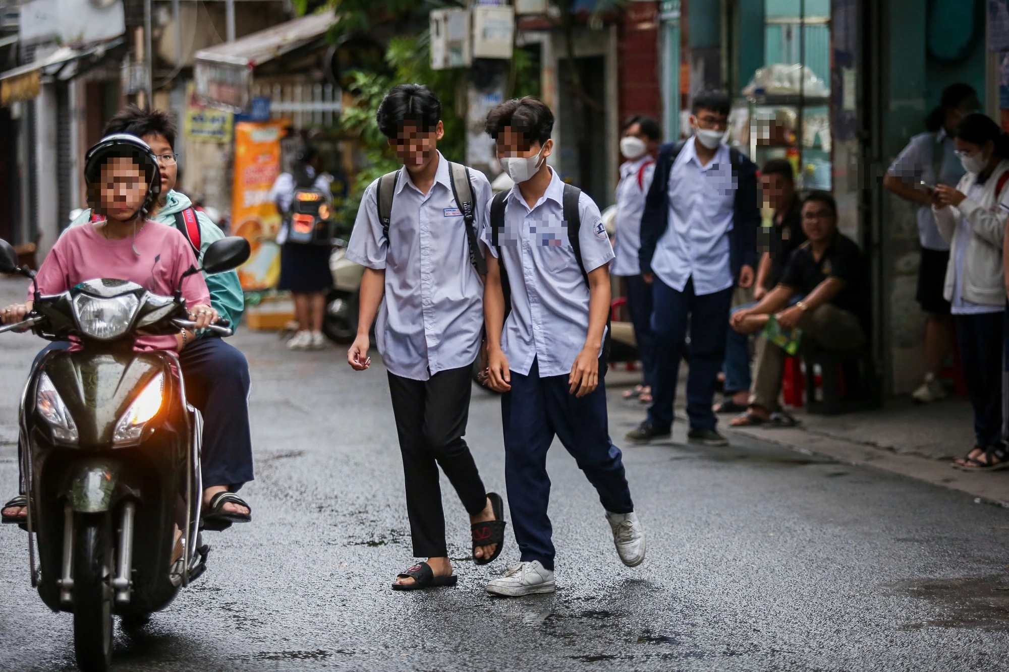 Dạy thêm, học thêm sẽ dễ dàng hơn trước đây?- Ảnh 2. Dạy thêm, học thêm sẽ dễ dàng hơn trước đây?- Ảnh 2.