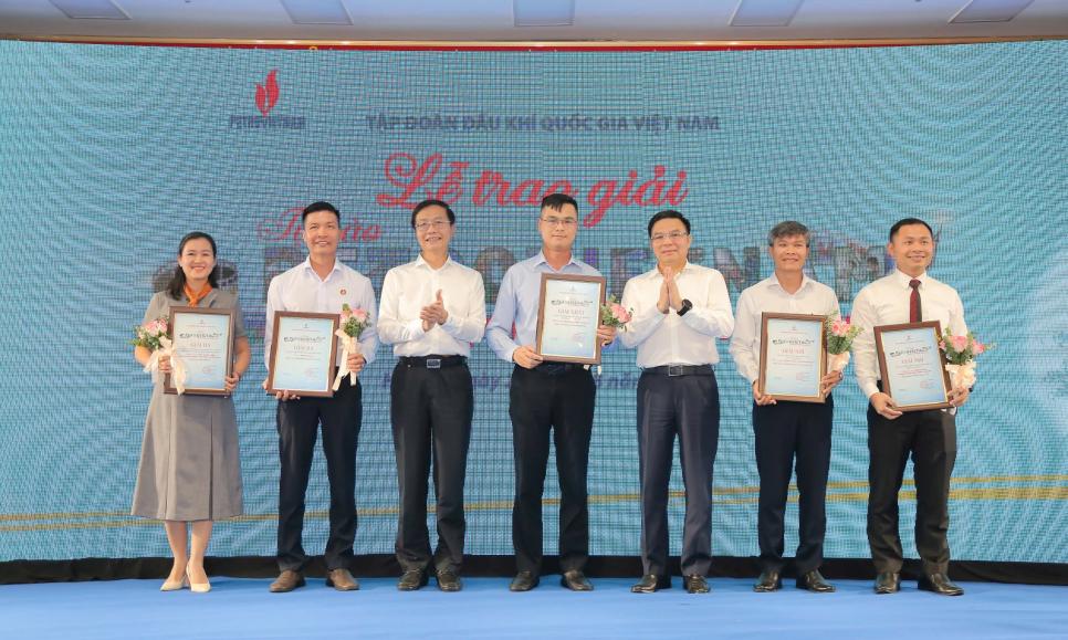 Lan tỏa giá trị nghĩa tình của văn hóa Petrovietnam trong cộng đồng - Ảnh 3. Lan tỏa giá trị nghĩa tình của văn hóa Petrovietnam trong cộng đồng - Ảnh 3.