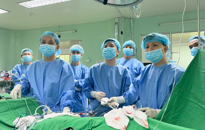 Liên tiếp ghép thận thành công cho 2 bệnh nhân -1