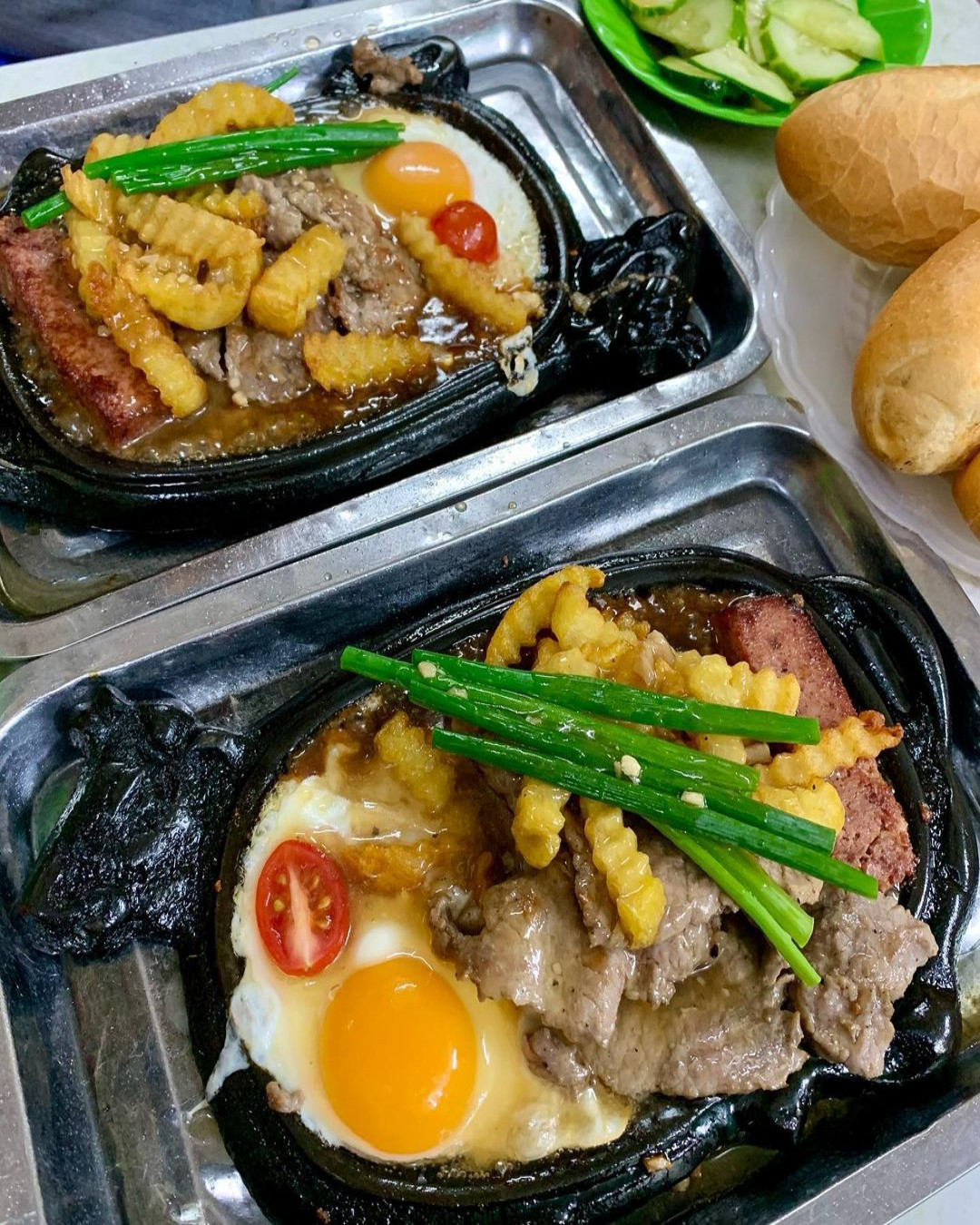 5 phố ẩm thực 'một món' ngon nức tiếng ở Hà Nội, bước chân ra đường là có đồ ăn - Ảnh 5. 5 phố ẩm thực 'một món' ngon nức tiếng ở Hà Nội, bước chân ra đường là có đồ ăn - Ảnh 5.