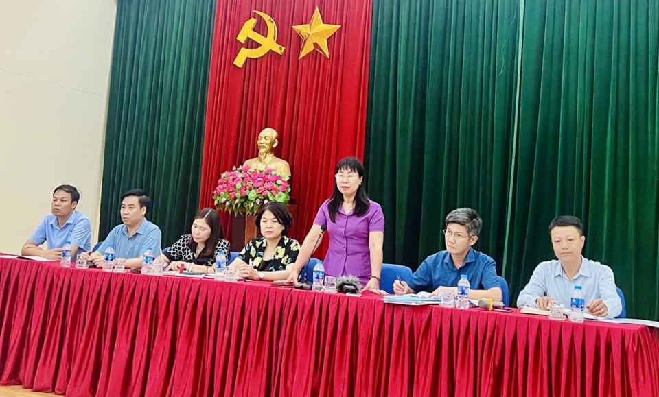 Phó Chủ tịch UBND quận Nam Từ Liêm Đỗ Thị Thu Hà phát biểu tại buổi làm việc