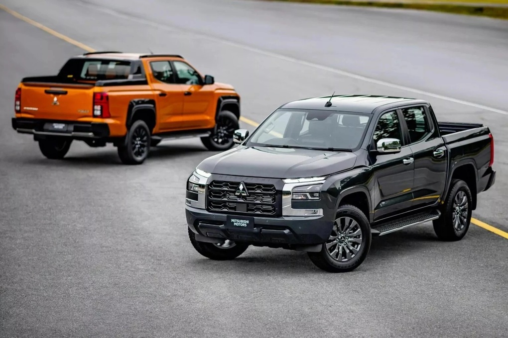 Đại lý xả Mitsubishi Triton để đón bản mới, giảm giá gần 60 triệu đồng - 2 Đại lý xả Mitsubishi Triton để đón bản mới, giảm giá gần 60 triệu đồng - 2