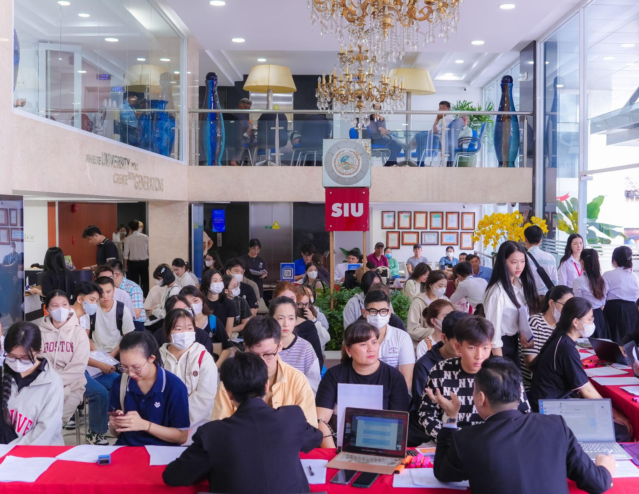 Cơ hội nào cho thí sinh chưa trúng tuyển trong đợt 1?- Ảnh 2. Cơ hội nào cho thí sinh chưa trúng tuyển trong đợt 1?- Ảnh 2.