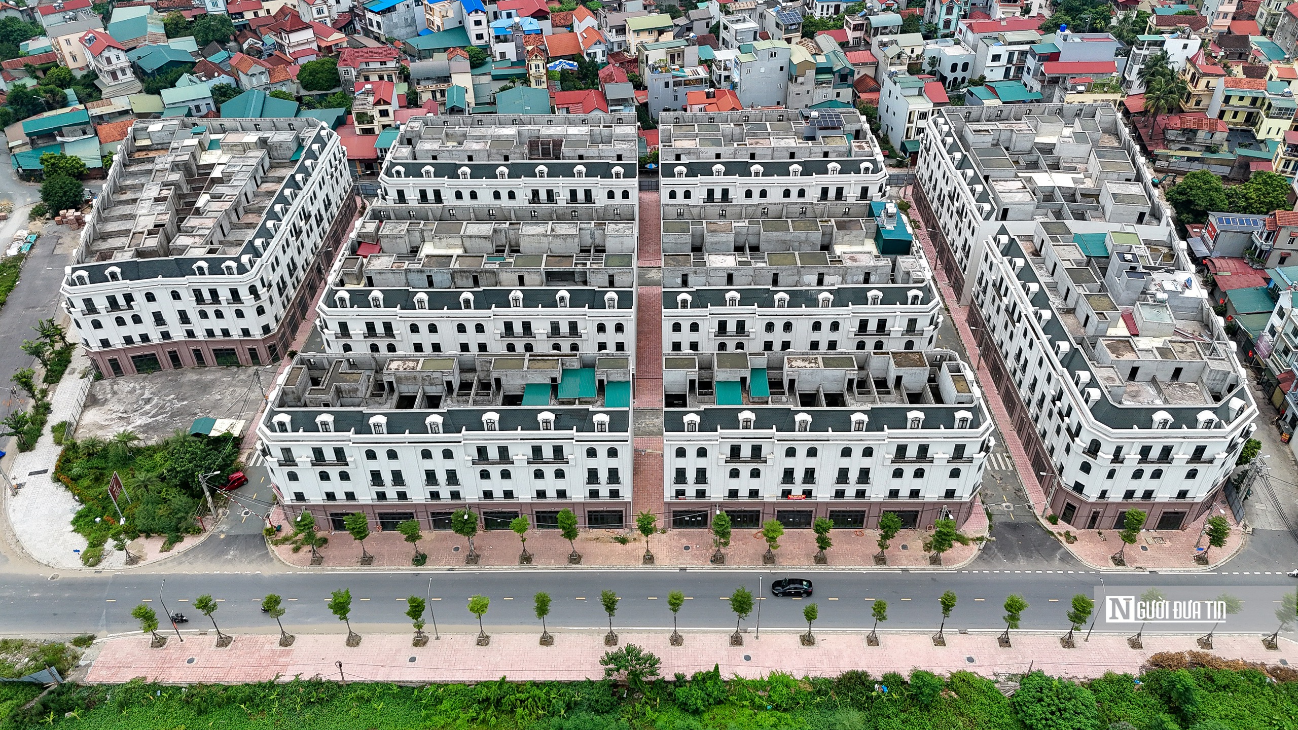 Hà Nội: Cỏ mọc um tùm trong nhà liền kề chục tỷ tại dự án Sơn Đồng Center- Ảnh 5. Hà Nội: Cỏ mọc um tùm trong nhà liền kề chục tỷ tại dự án Sơn Đồng Center- Ảnh 5.