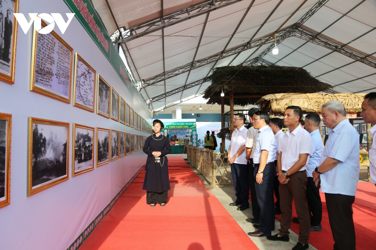 khai mạc triển lãm tranh, ảnh du lịch 6 tỉnh việt bắc hình ảnh 3 khai mac trien lam tranh, anh du lich 6 tinh viet bac hinh anh 3