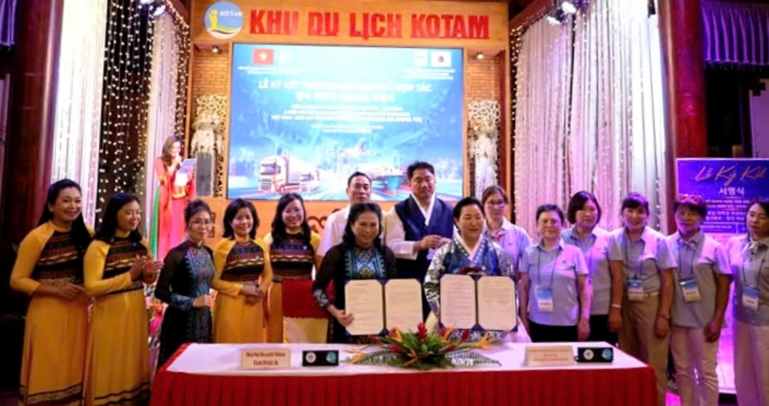 Hội Nữ doanh nhân Đắk Lắk hợp tác giao thương với Hiệp hội Nữ doanh nhân Bắc Gyeonggi, Hàn Quốc- Ảnh 3. Hội Nữ doanh nhân Đắk Lắk hợp tác giao thương với Hiệp hội Nữ doanh nhân Bắc Gyeonggi, Hàn Quốc- Ảnh 3.
