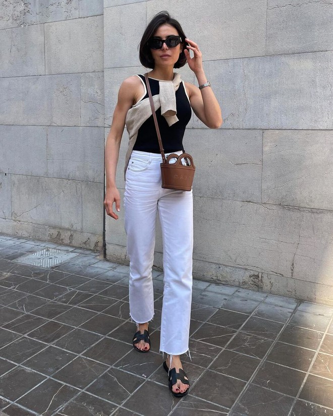 Màu của quần jeans trắng sẽ làm bừng sáng mùa thu 2024- Ảnh 8. Màu của quần jeans trắng sẽ làm bừng sáng mùa thu 2024- Ảnh 8.