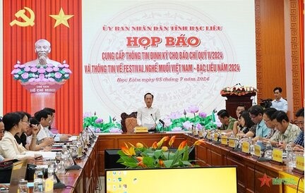Tại buổi họp báo định kỳ quý II-2024 tổ chức ngày 5-7, chủ tịch UBND tỉnh Bạc Liêu Phạm Văn Thiều thông tin Festival muối được tổ chức từ ngày 26 đến ngày 28.12.2024. Ảnh: Nhật Hồ