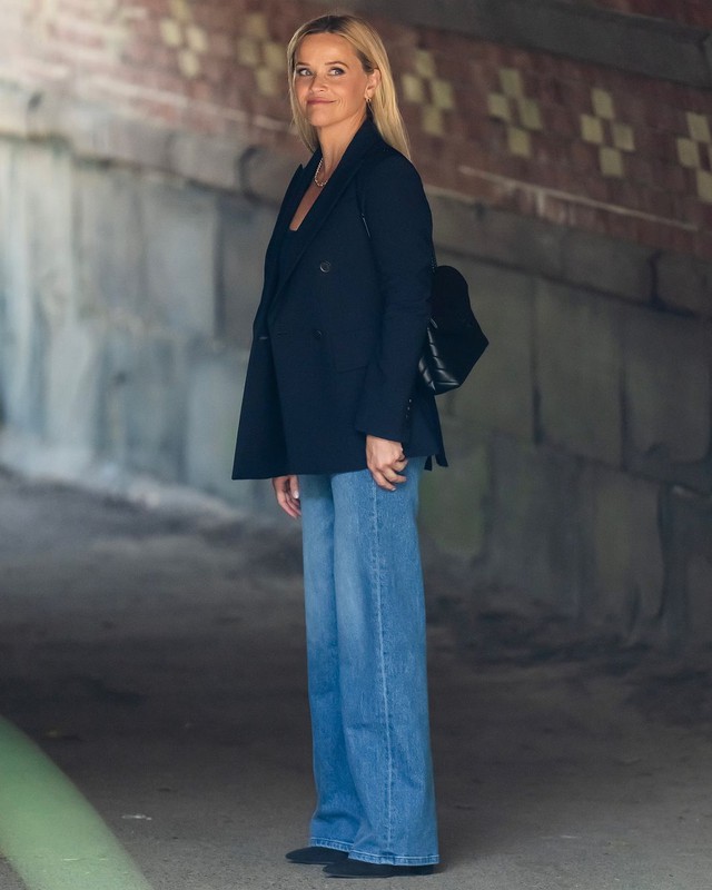 Xu hướng quần jeans mùa thu đông 2024- Ảnh 8. Xu hướng quần jeans mùa thu đông 2024- Ảnh 8.