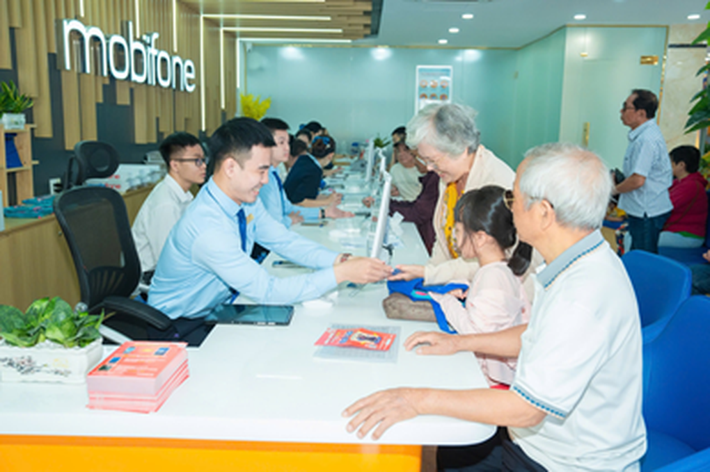 MobiFone tung thêm ưu đãi cho khách hàng đổi máy 2G lên 4G - 3 MobiFone tung thêm ưu đãi cho khách hàng đổi máy 2G lên 4G - 3