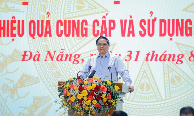 Thủ tướng: Tạo thuận lợi nhất, phục vụ tốt nhất cho người dân, doanh nghiệp thực hiện TTHC- Ảnh 6. Thủ tướng: Tạo thuận lợi nhất, phục vụ tốt nhất cho người dân, doanh nghiệp thực hiện TTHC - Ảnh 4.