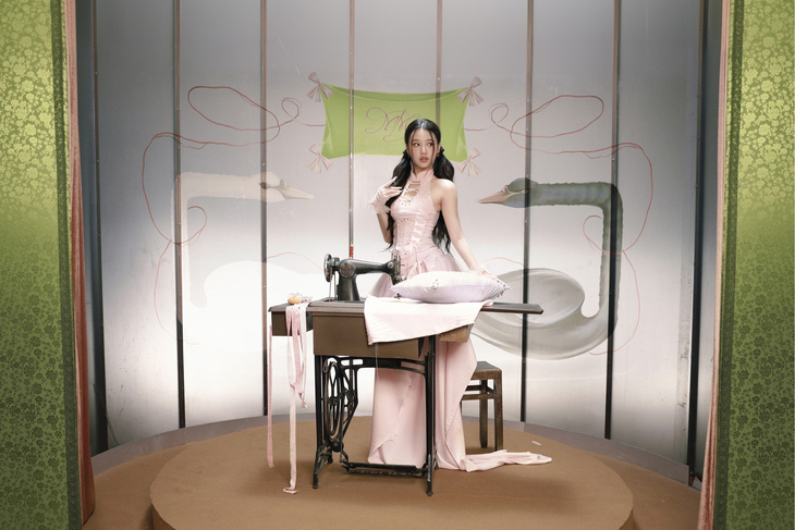 Tạo hình của Amee trong MV mới - Ảnh: NVCC Amee ra album sau 2 năm vắng bóng, chuyện giải cứu là chiêu trò?- Ảnh 1.