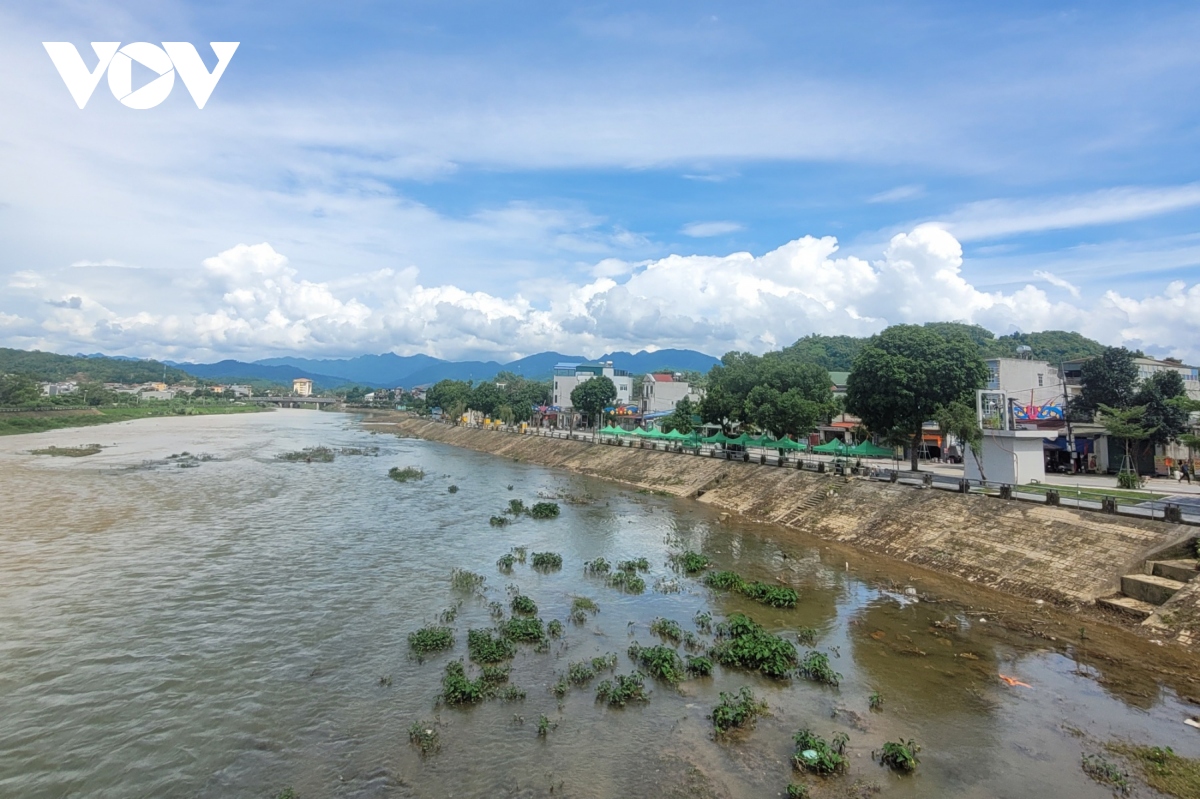 bắc kạn khai trương phố đi bộ ven sông cầu hình ảnh 1 bac kan khai truong pho di bo ven song cau hinh anh 1